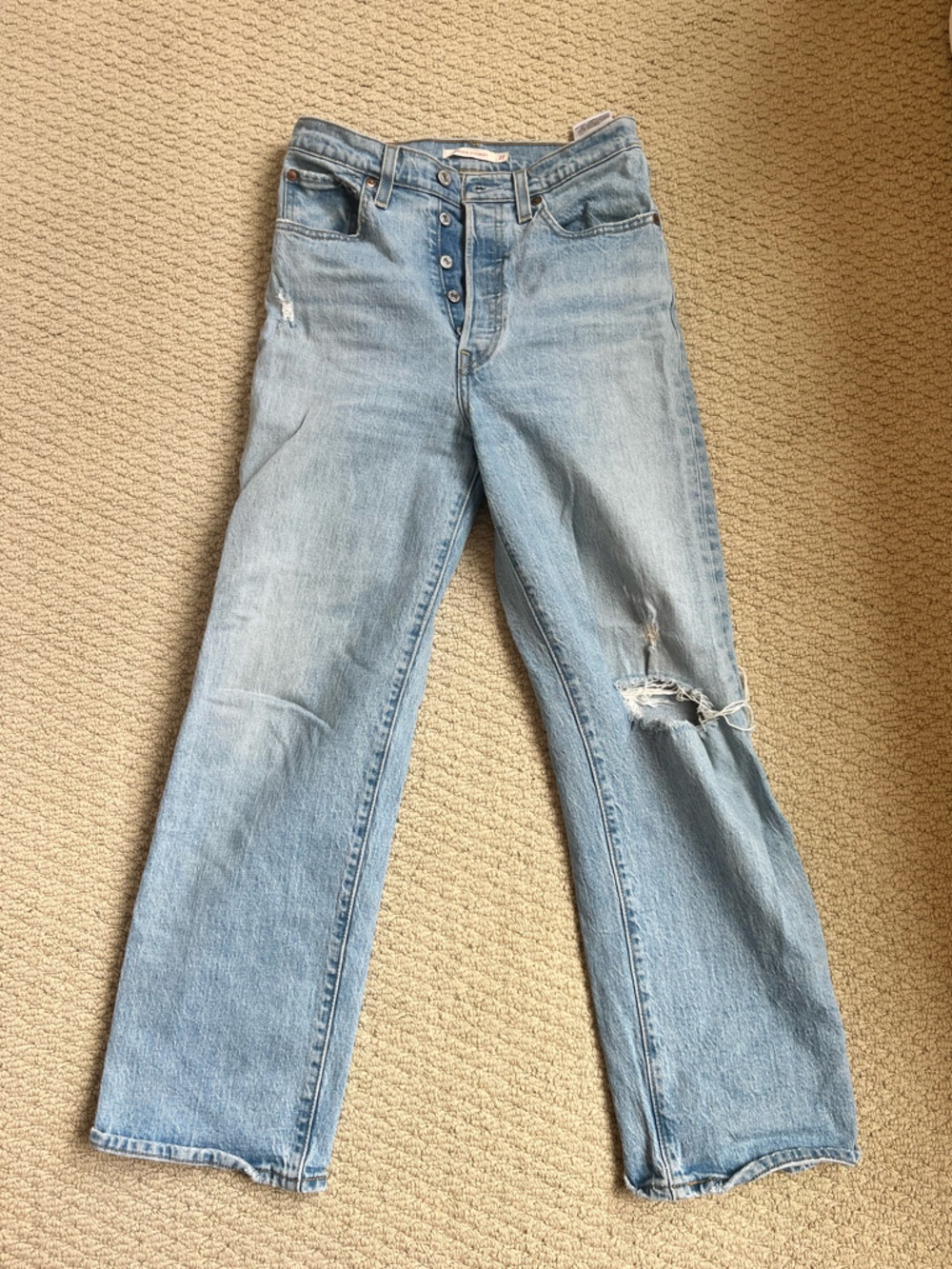 Light Blue High-Rise Levi’s Ribcage Jeans